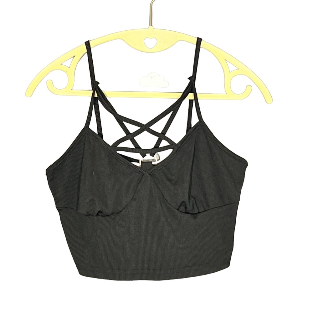Romwe Women’s Black Star Front Strap Design Ribbed Cami Crop Top
